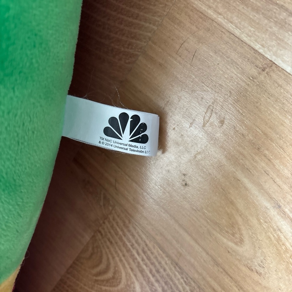 NBC pillow - Picture 3 of 3